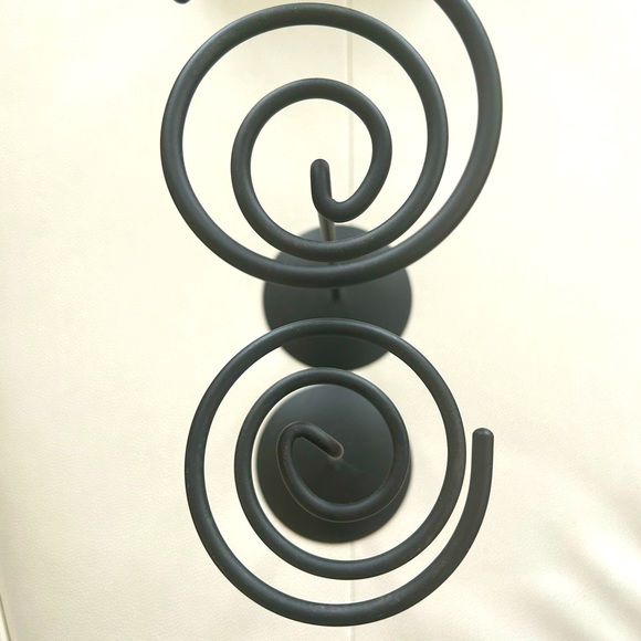 Partylite Set of Two Black Spiral Candle Holders - Picture 4 of 7